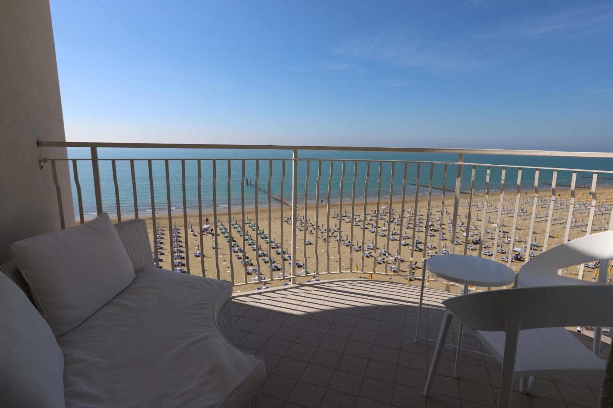 Hotel Concordia Lido di Jesolo Kültér fotó